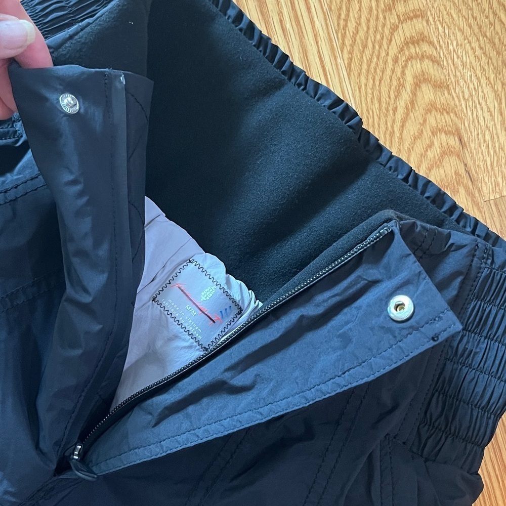 Free People Movement Sunday Skies Pants Size Medium NWT - Picture 11 of 16